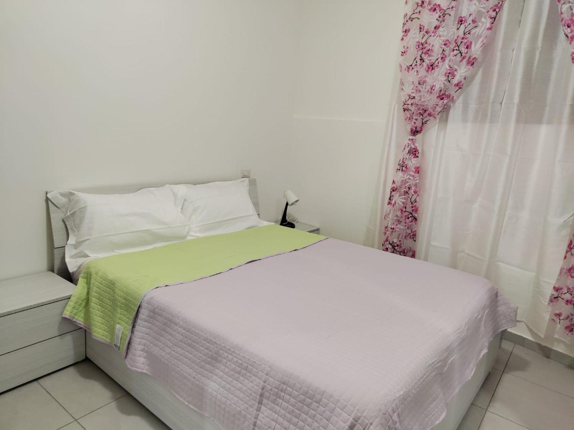 Lovely Appartment Near Como Casnate Con Bernate Buitenkant foto