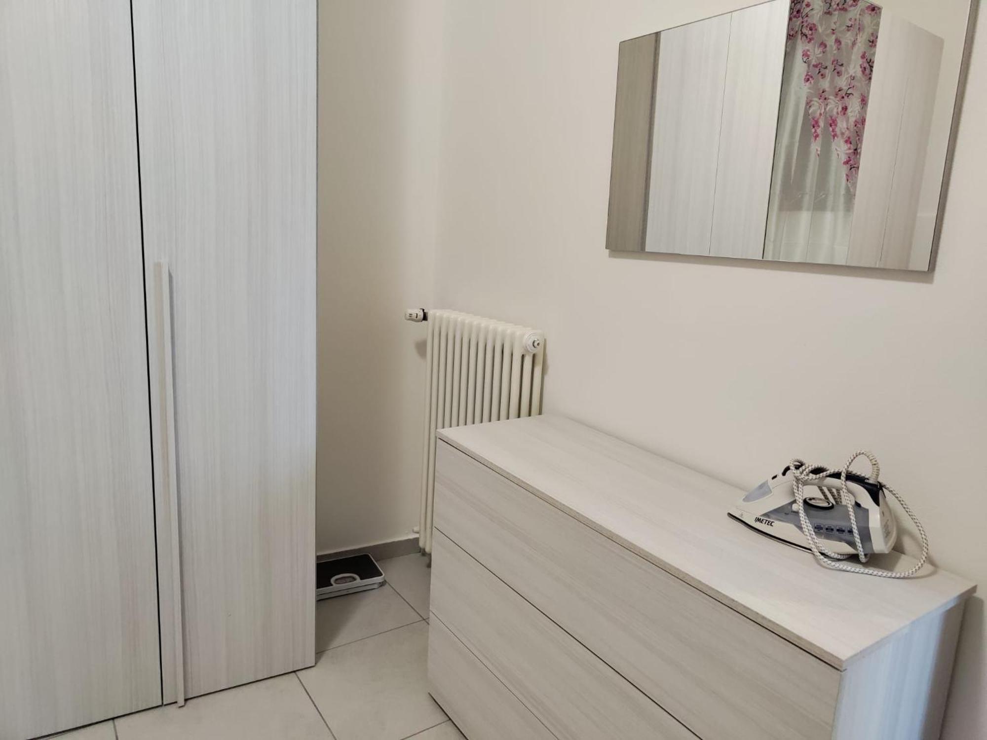 Lovely Appartment Near Como Casnate Con Bernate Buitenkant foto